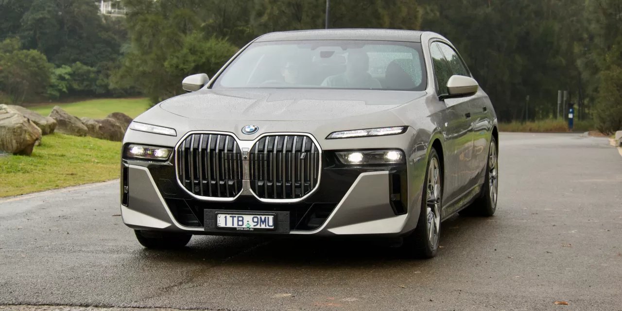 2023 BMW i7 xDrive60 M Sport Review