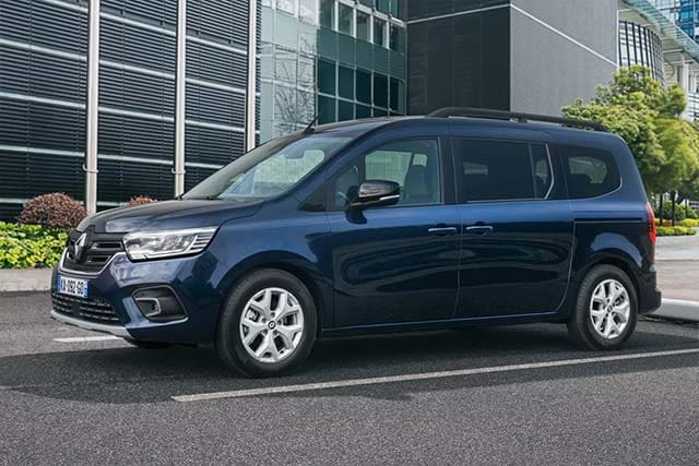 Renault introduces Grand Kangoo E-Tech