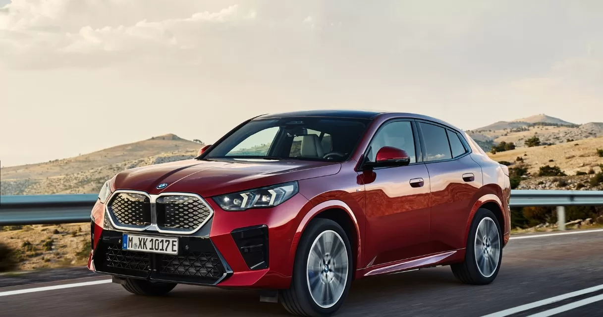 2024 BMW X2 spawns iX2 electric variant